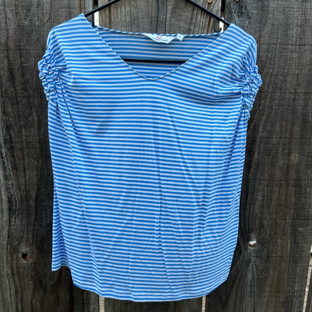 Vineyard Vines ruched sleeveless top